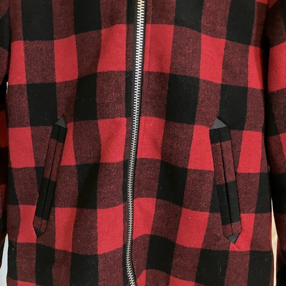 Women’s Red/Black Plaid Hooded Jacket/Coat, Full Front Zip, 2, Divided H & M - Picture 4 of 6